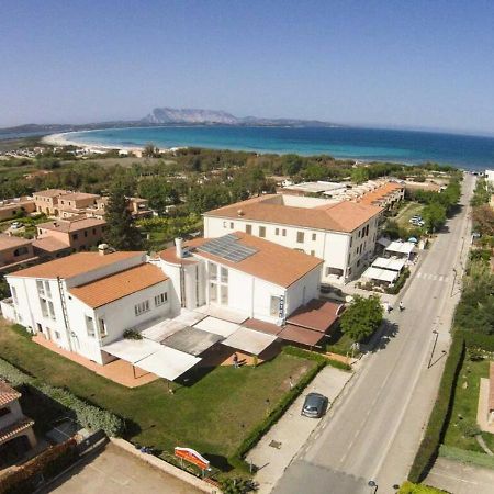 Hotel Al Faro San Teodoro  Exterior photo